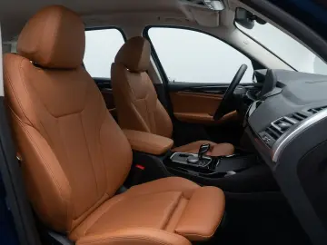BMW X3 xD30i AHK Kamera DAB Komfort Memory Leder 19