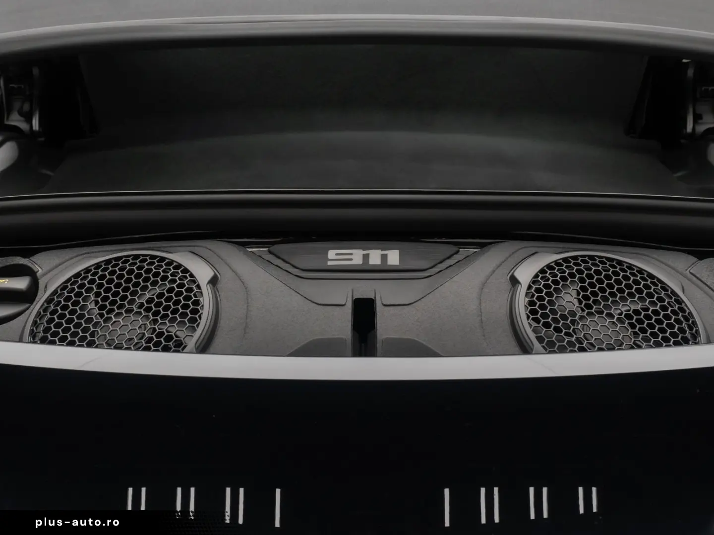 PORSCHE 992 911 Carrera 4GTS Cabrio BOSE Individual Voll