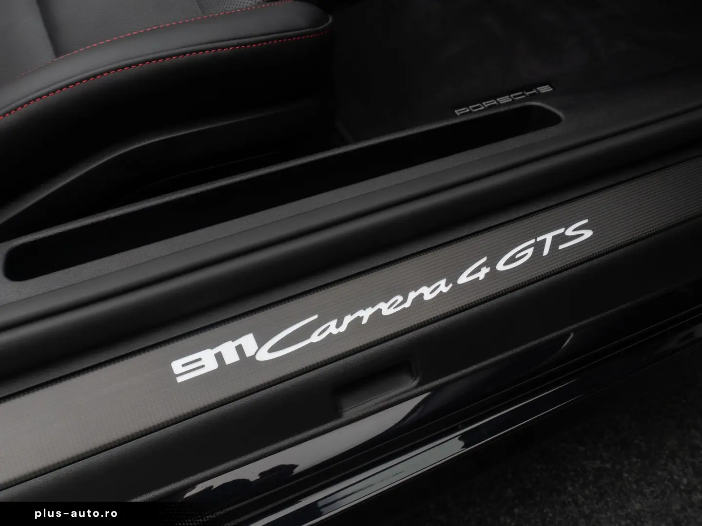 PORSCHE 992 911 Carrera 4GTS Cabrio BOSE Individual Voll