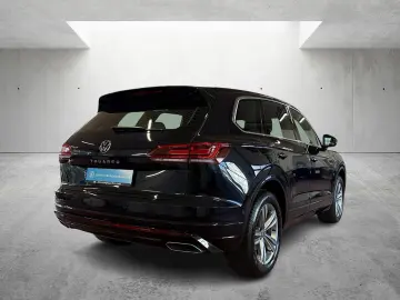 VW Touareg 3.0 TDI V6 R-Line