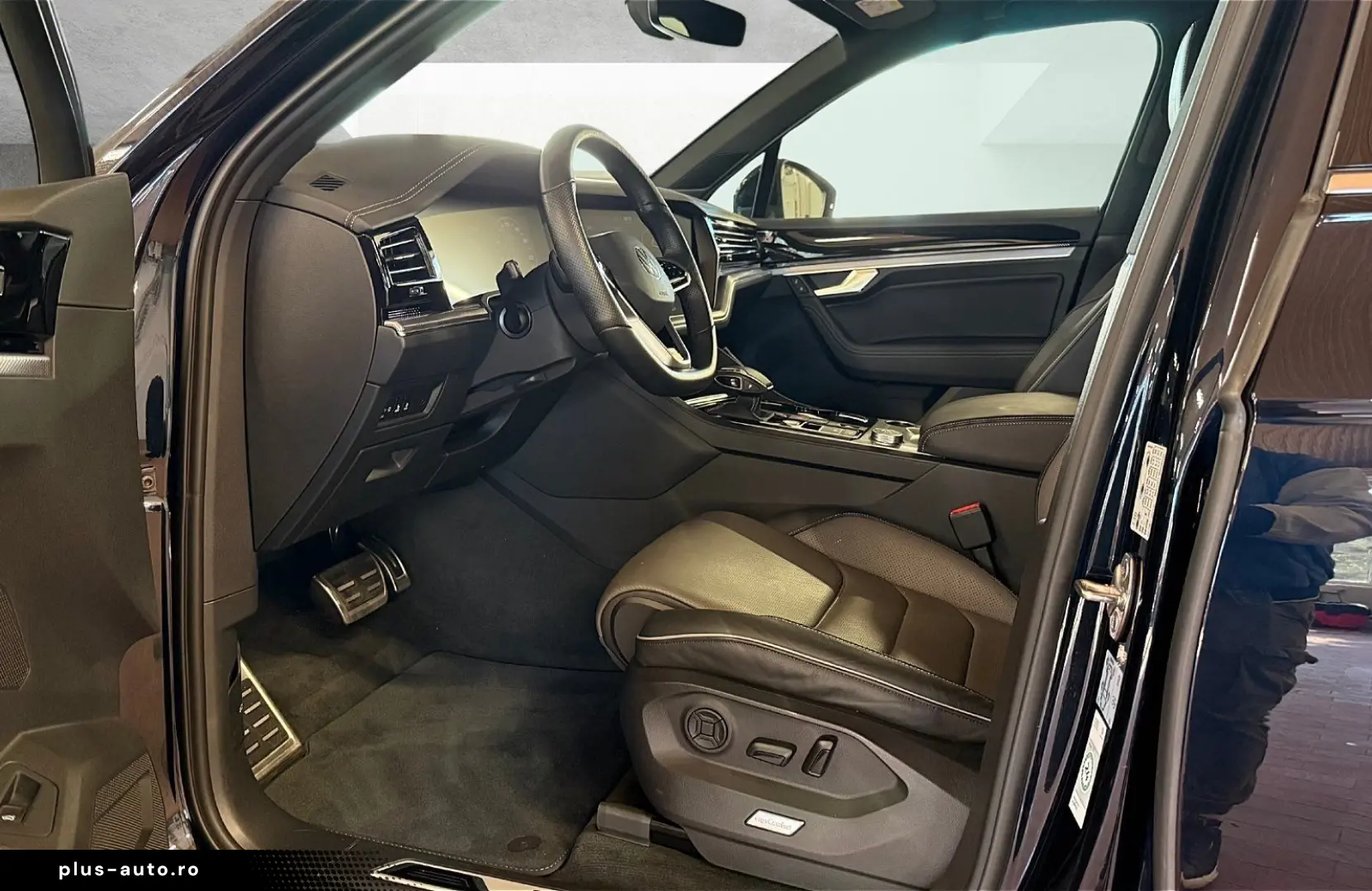 VW Touareg 3.0 TDI V6 R-Line
