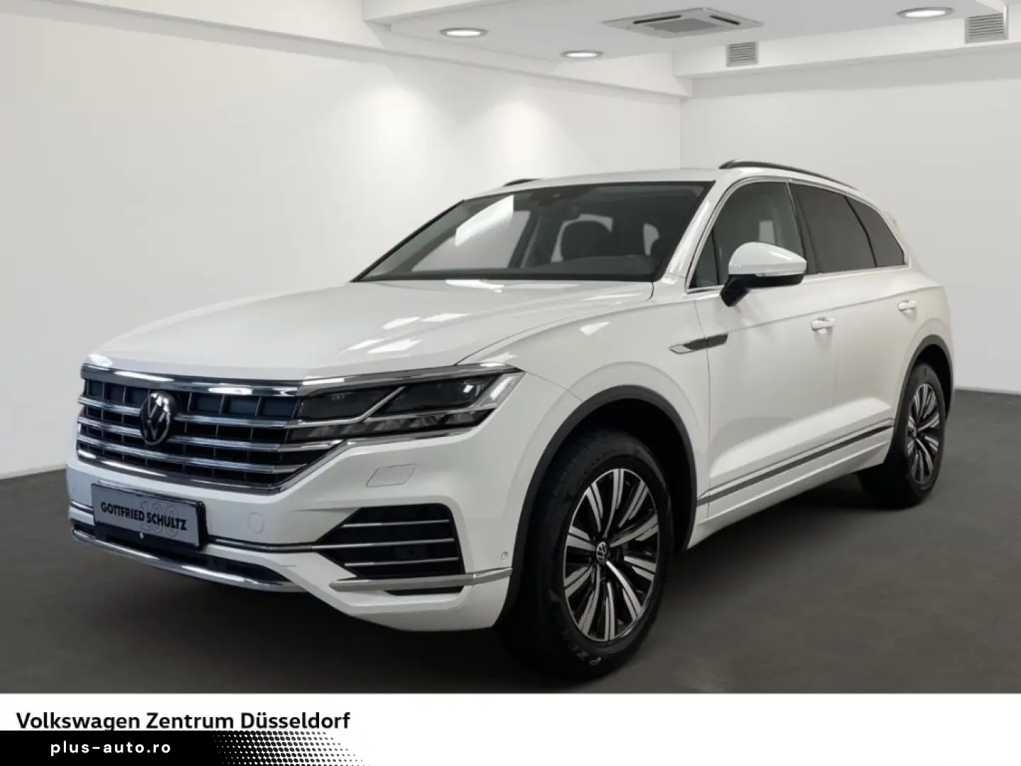 VW Touareg Elegance 3.0 TDI 4Motion DSG Pano