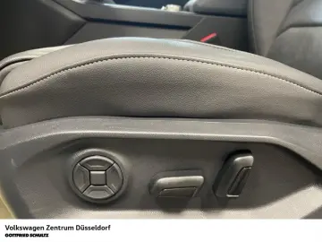 VW Touareg Elegance 3.0 TDI 4Motion DSG Pano