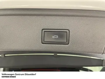 VW Touareg Elegance 3.0 TDI 4Motion DSG Pano