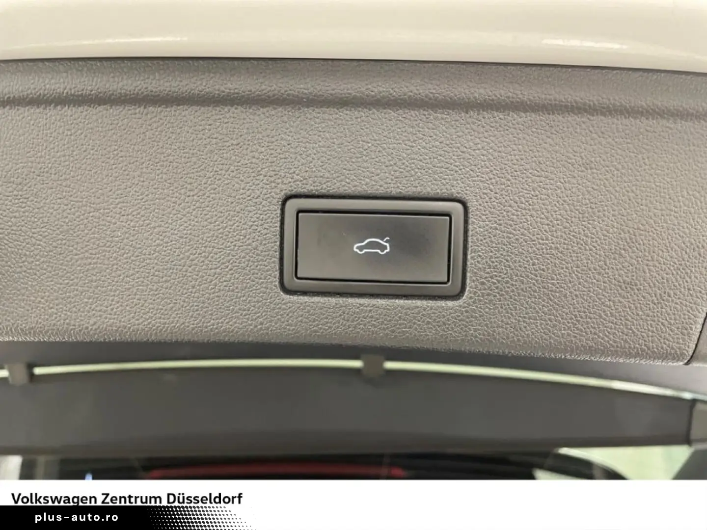 VW Touareg Elegance 3.0 TDI 4Motion DSG Pano