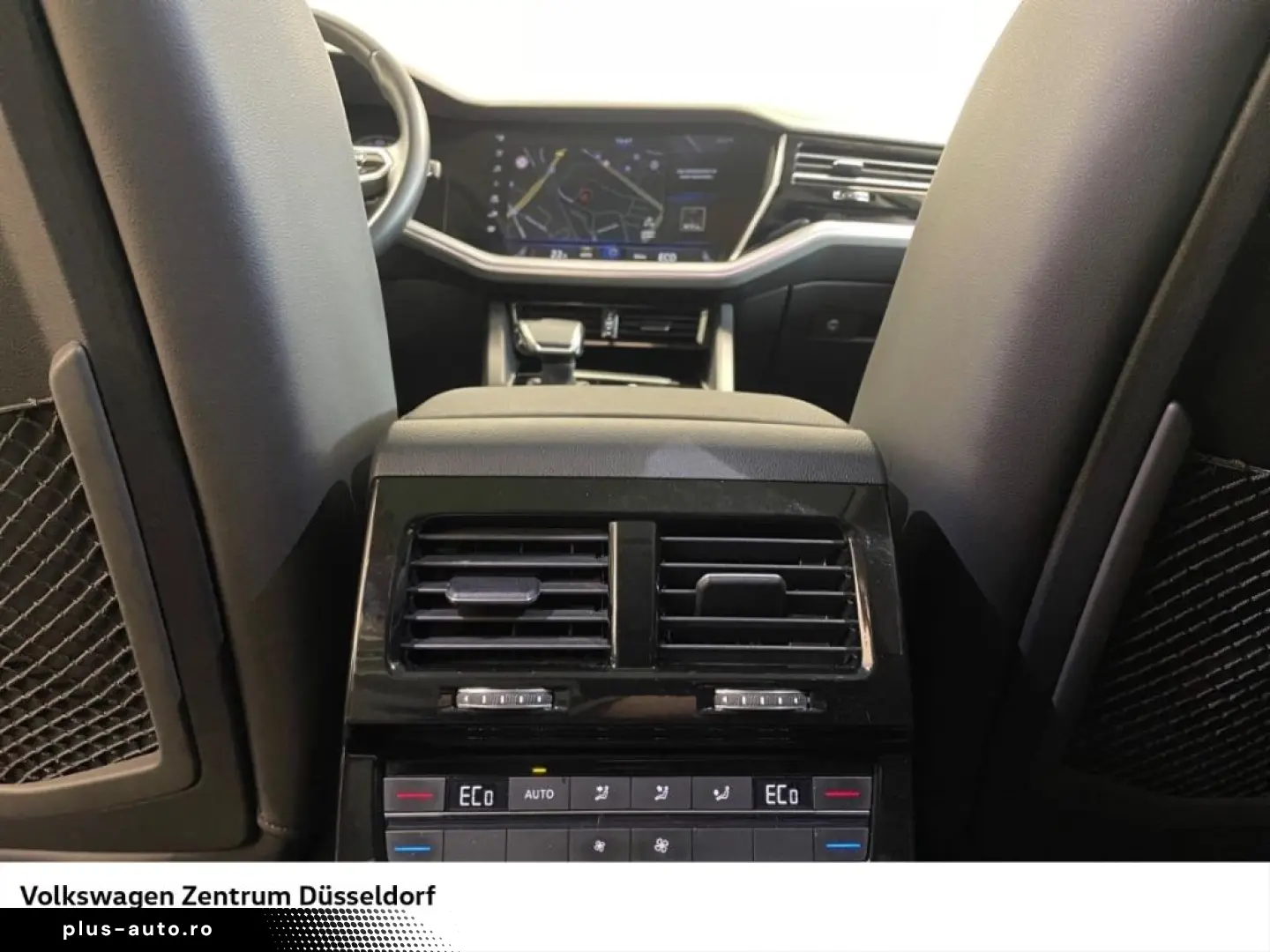 VW Touareg Elegance 3.0 TDI 4Motion DSG Pano