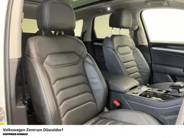 VW Touareg Elegance 3.0 TDI 4Motion DSG Pano