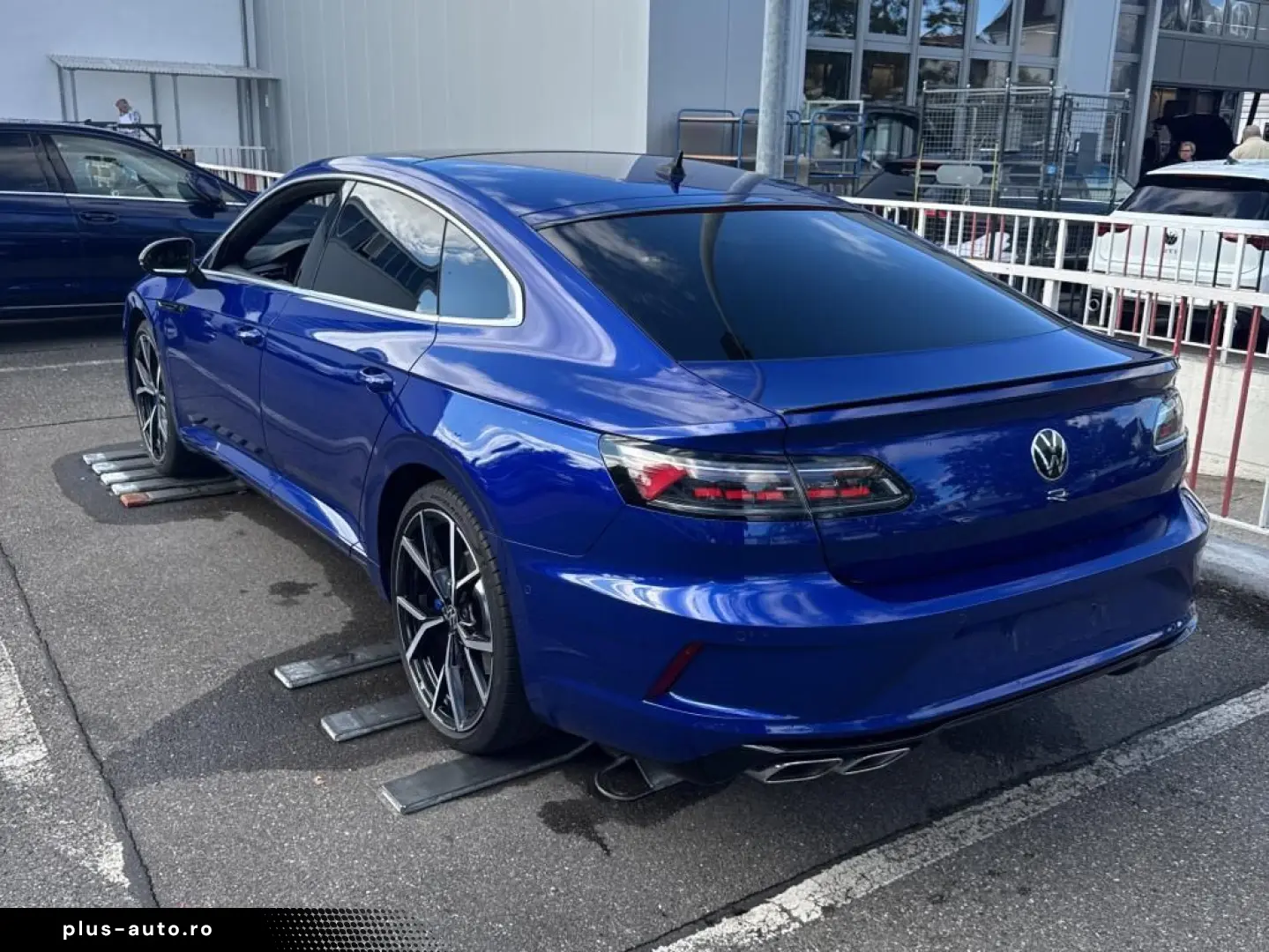 VW Arteon R Limousine MATRIX PANO 360