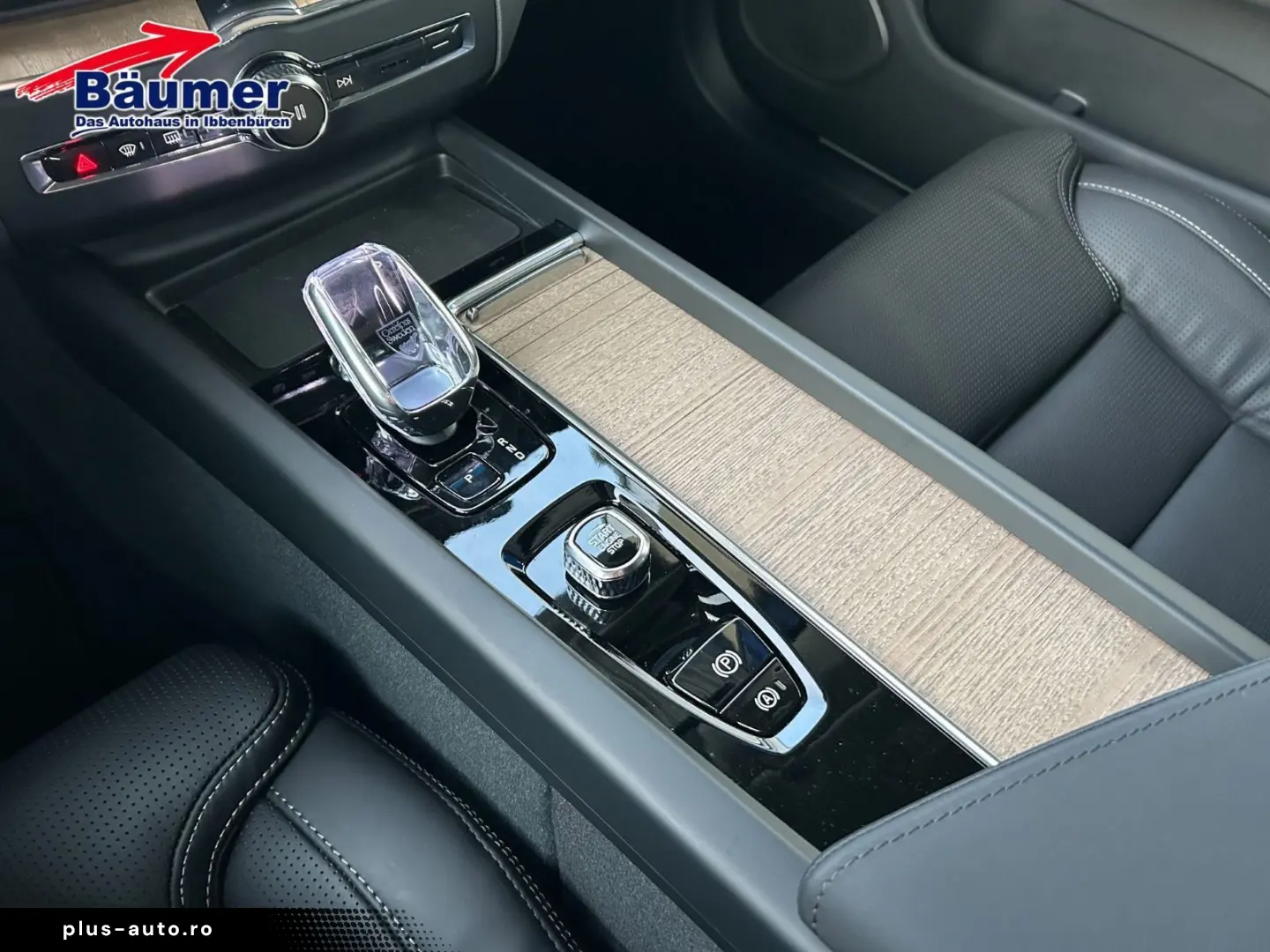 VOLVO XC60 T8 Twin Engine AWD Ultra Bright Plug-In