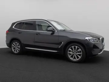 BMW X3 xD30i  DAB Kamera HiFi AHK Panorama Laser 19