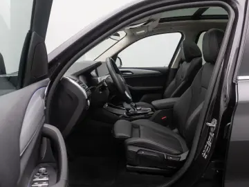 BMW X3 xD30i  DAB Kamera HiFi AHK Panorama Laser 19