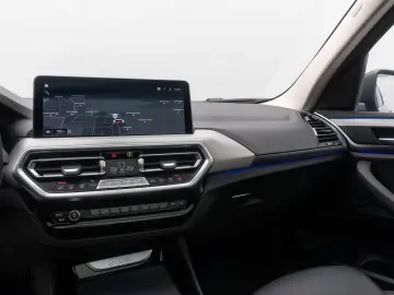 BMW X3 xD30i  DAB Kamera HiFi AHK Panorama Laser 19