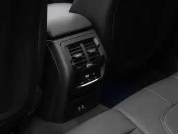 BMW X3 xD30i  DAB Kamera HiFi AHK Panorama Laser 19