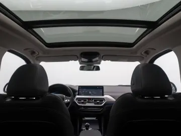 BMW X3 xD30i  DAB Kamera HiFi AHK Panorama Laser 19