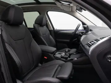 BMW X3 xD30i  DAB Kamera HiFi AHK Panorama Laser 19