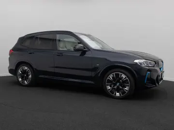 BMW iX3 IMPRESSIVE 360  H K Panorama DAB HUD 20Zoll