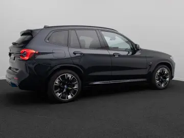 BMW iX3 IMPRESSIVE 360  H K Panorama DAB HUD 20Zoll