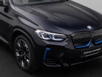 BMW iX3 IMPRESSIVE 360  H K Panorama DAB HUD 20Zoll