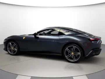 FERRARI Roma LED Steering Wheel   Passenger Display