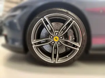 FERRARI Roma LED Steering Wheel   Passenger Display