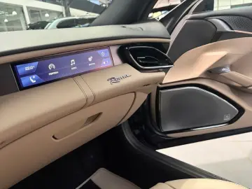 FERRARI Roma LED Steering Wheel   Passenger Display