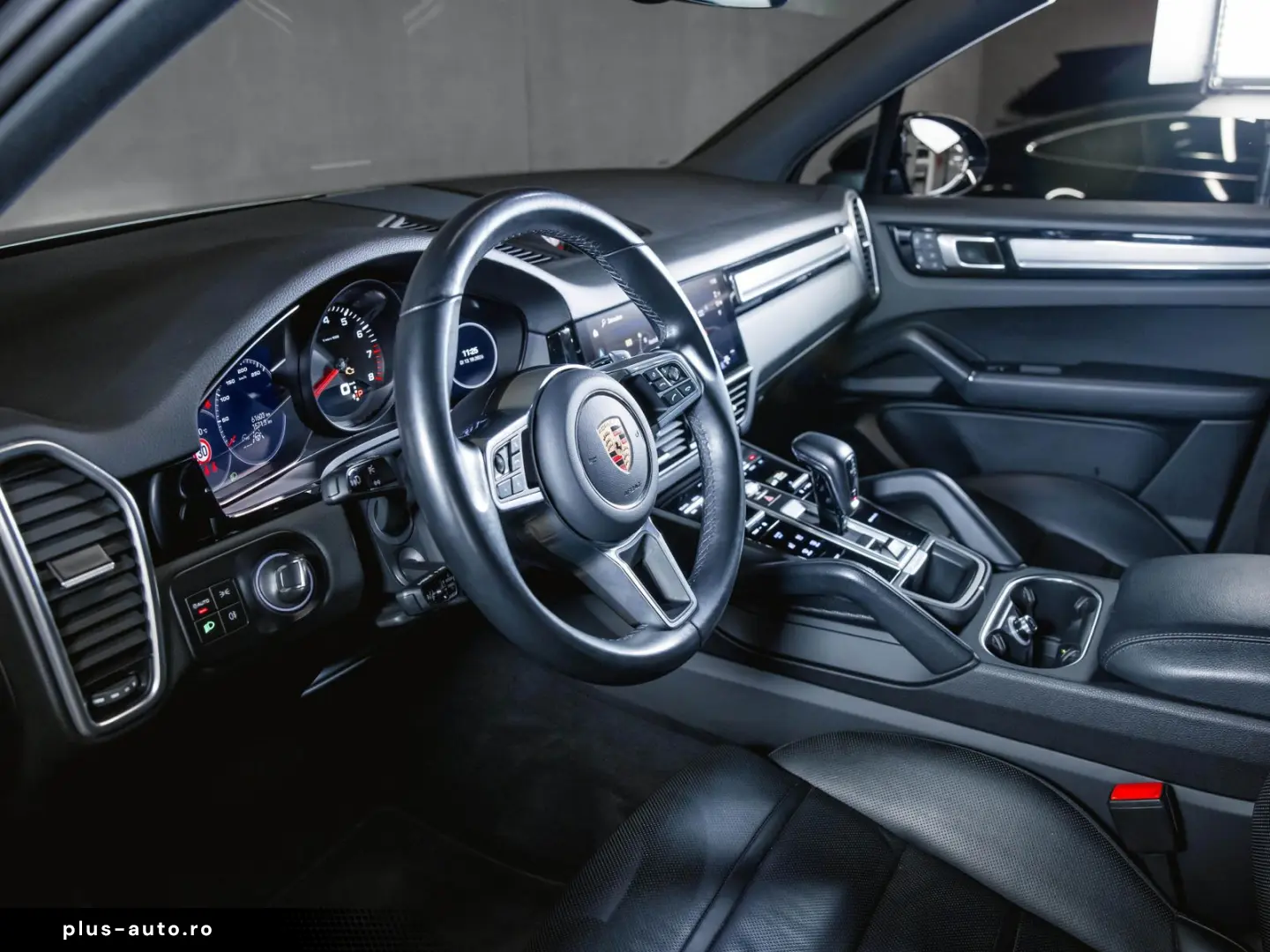 PORSCHE Cayenne Platinum Edition InnoDrive