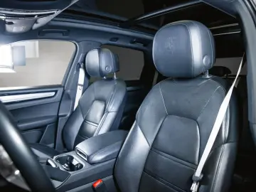 PORSCHE Cayenne Platinum Edition InnoDrive