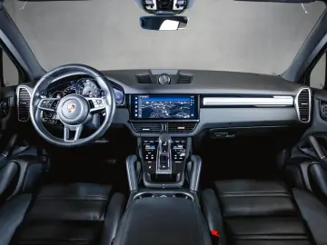 PORSCHE Cayenne Platinum Edition InnoDrive