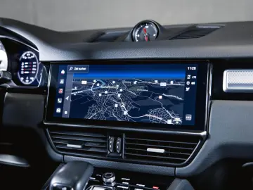 PORSCHE Cayenne Platinum Edition InnoDrive