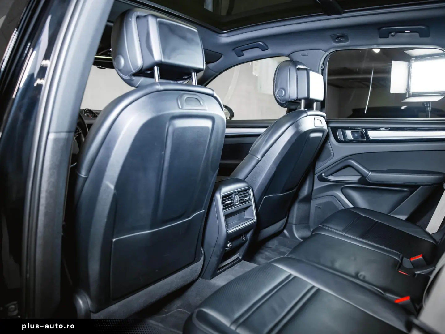 PORSCHE Cayenne Platinum Edition InnoDrive