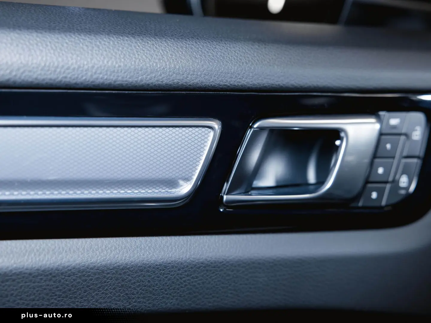 PORSCHE Cayenne Platinum Edition InnoDrive