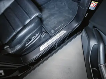 PORSCHE Cayenne Platinum Edition InnoDrive
