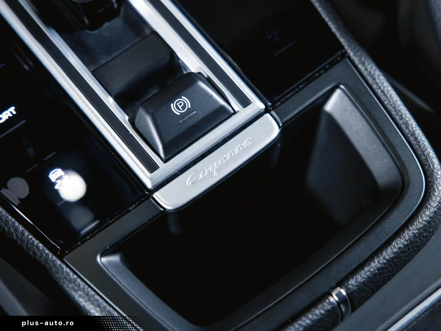 PORSCHE Cayenne Platinum Edition InnoDrive