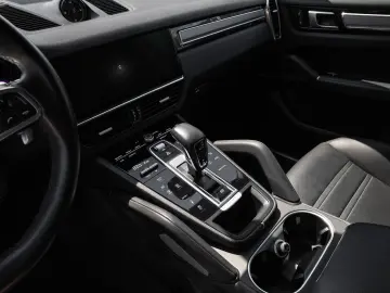 PORSCHE Cayenne Platinum Edition Pano BOSE Spurwechsel