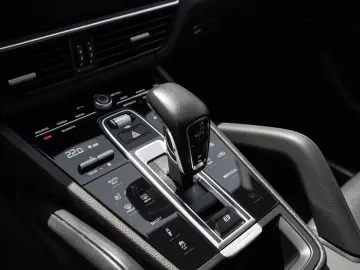 PORSCHE Cayenne Platinum Edition Pano BOSE Spurwechsel