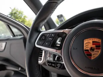 PORSCHE Cayenne Platinum Edition Pano BOSE Spurwechsel