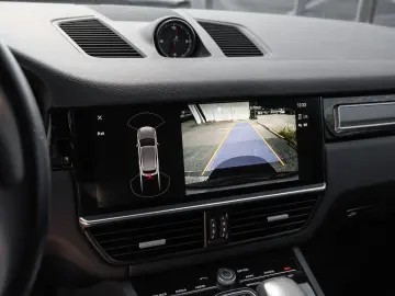 PORSCHE Cayenne Platinum Edition Pano BOSE Spurwechsel