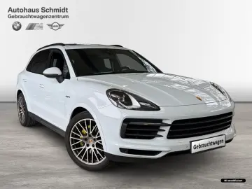 PORSCHE Cayenne E-Hybrid