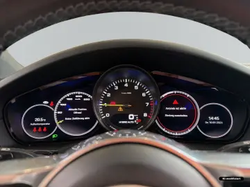 PORSCHE Cayenne E-Hybrid