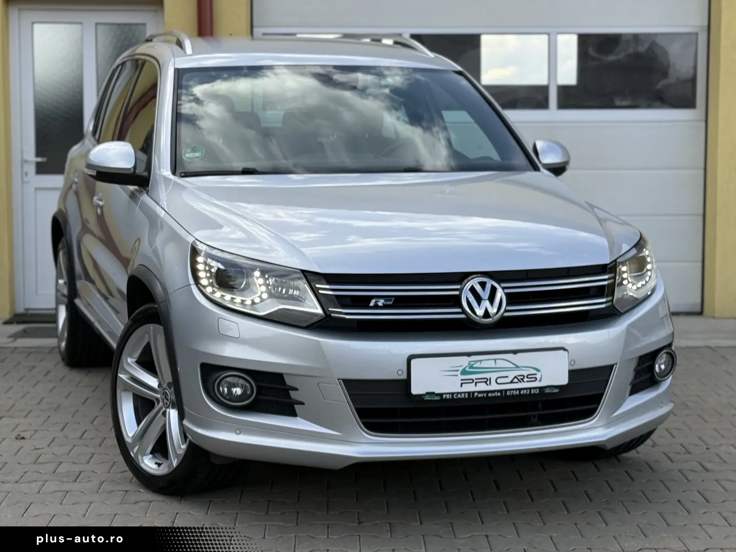 Volkswagen Tiguan R-LINE - 2.0tdi   177cp   DSG   4Motion