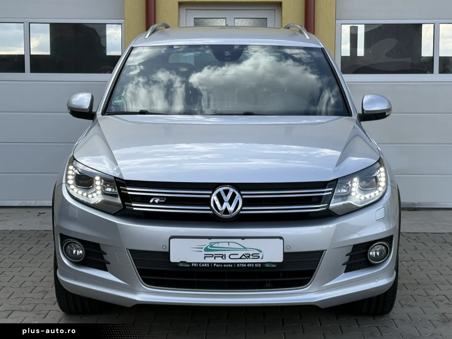 Volkswagen Tiguan R-LINE - 2.0tdi   177cp   DSG   4Motion