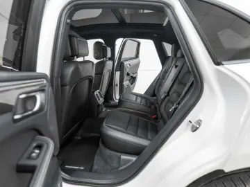 PORSCHE Macan 2.0L