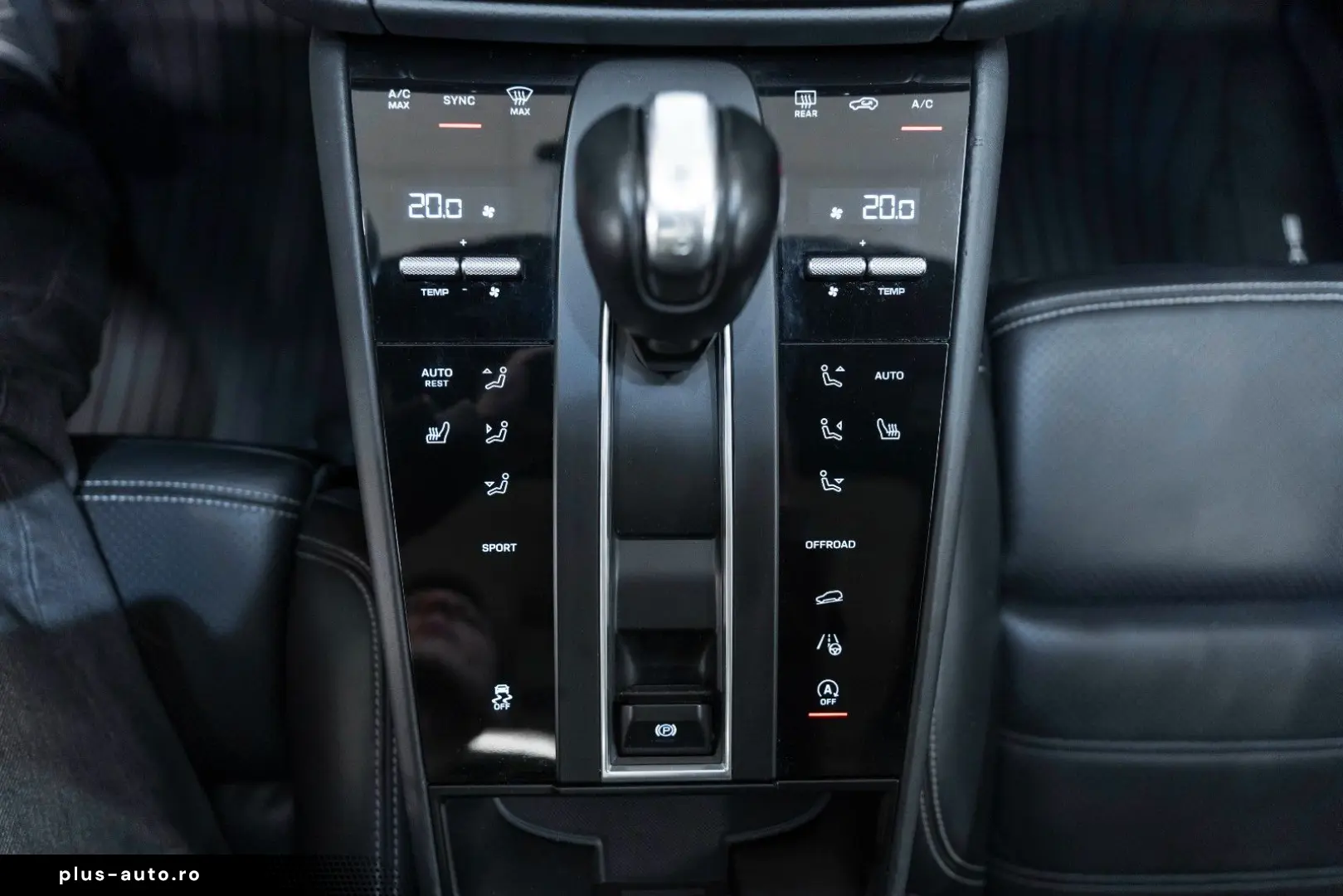 PORSCHE Macan 2.0L