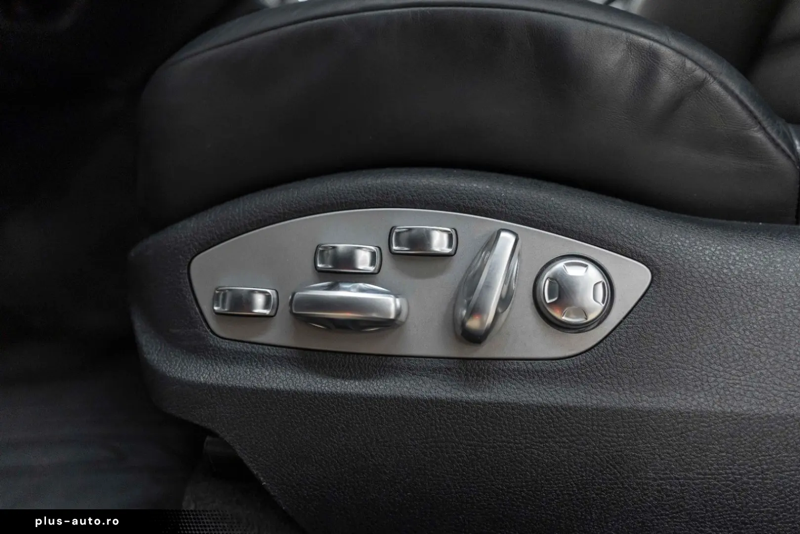 PORSCHE Macan 2.0L