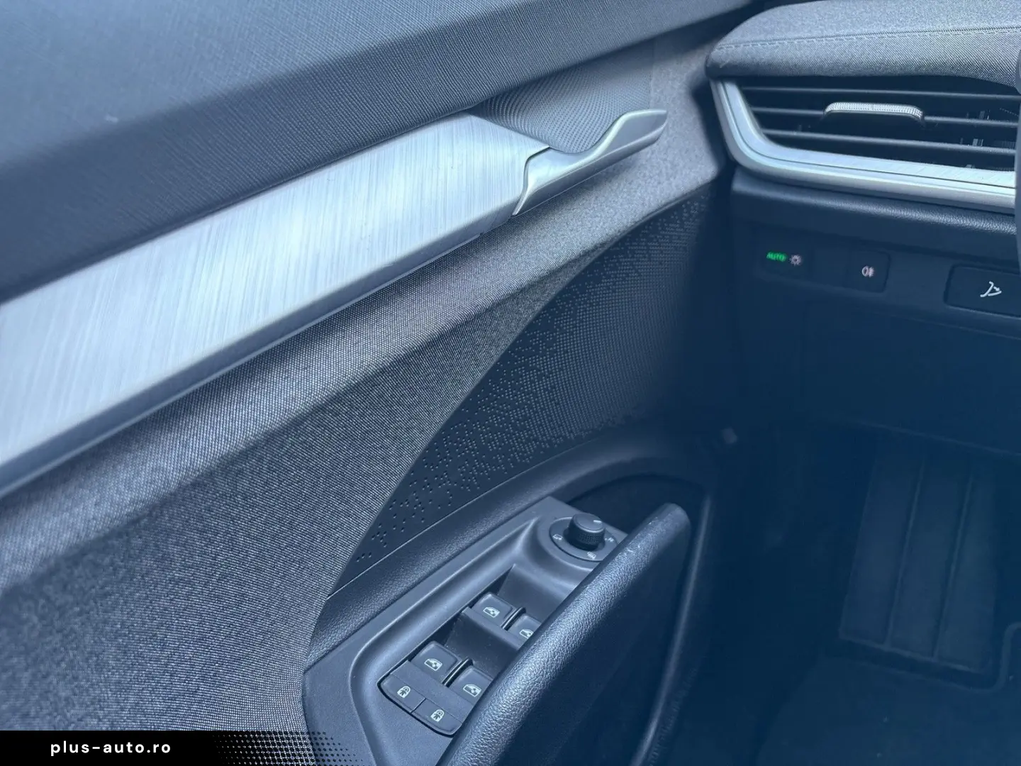 SKODA Enyaq 85 LOFT WÄRMEPUMPE AHK CAM ACC LM20 NAVI