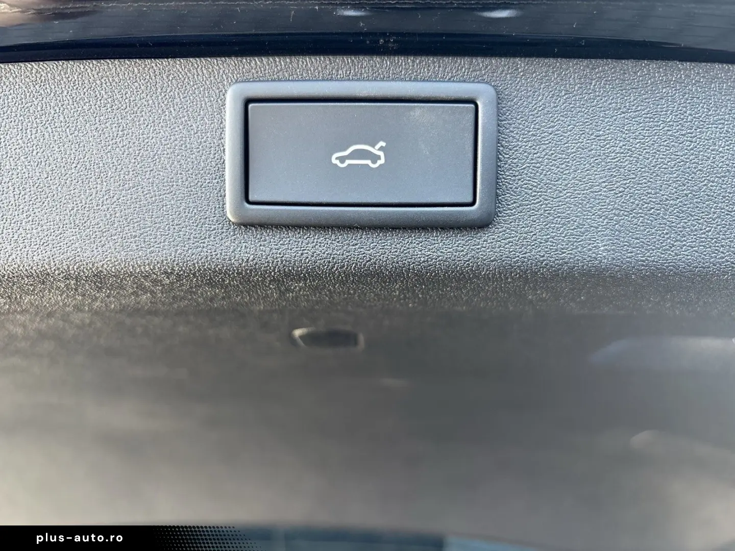 SKODA Enyaq 85 LOFT WÄRMEPUMPE AHK CAM ACC LM20 NAVI