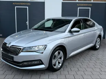 SKODA Superb 2.0 TDi Lim. DSG