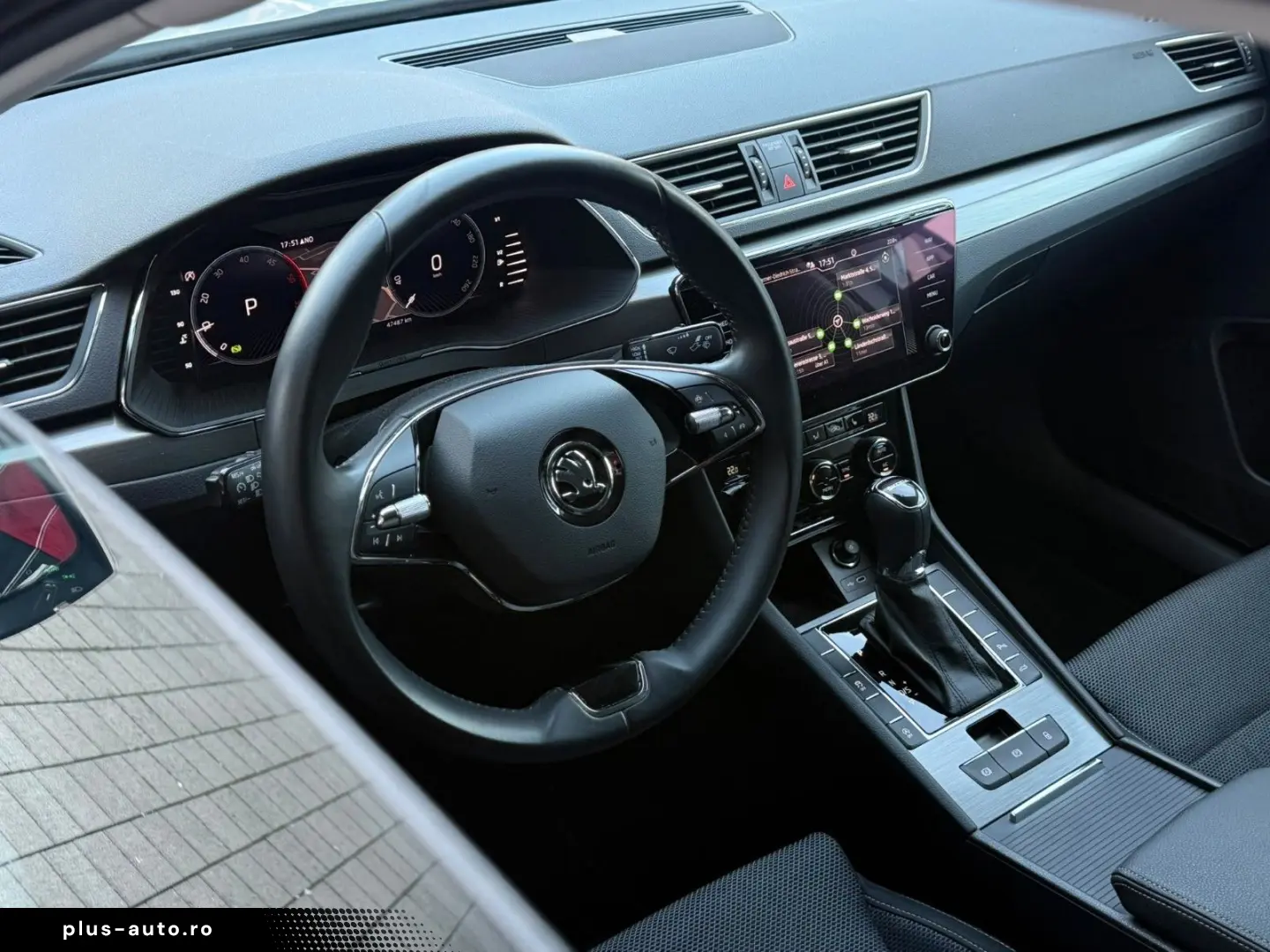 SKODA Superb 2.0 TDi Lim. DSG
