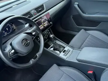 SKODA Superb 2.0 TDi Lim. DSG