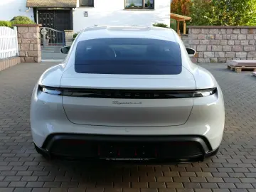 PORSCHE Taycan 4S Performance Plus   ACC Wärmepumpe 20